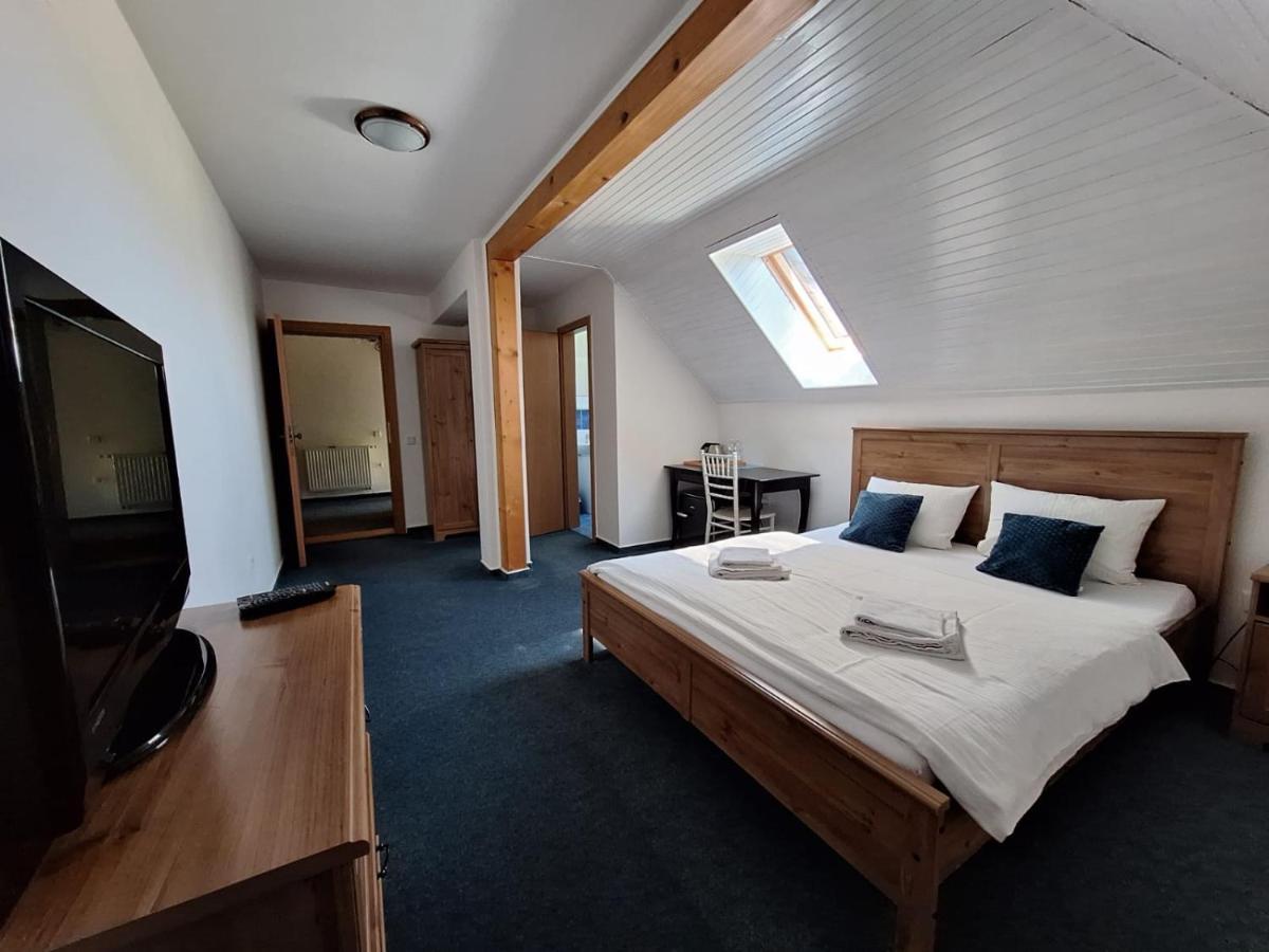 Vila Fenix B&B Ruzomberok Dış mekan fotoğraf