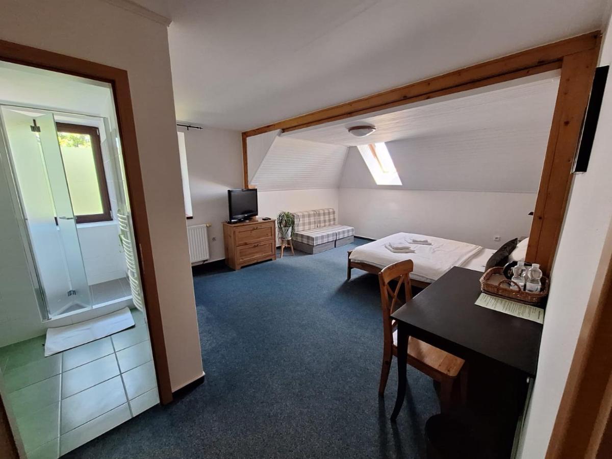 Vila Fenix B&B Ruzomberok Dış mekan fotoğraf